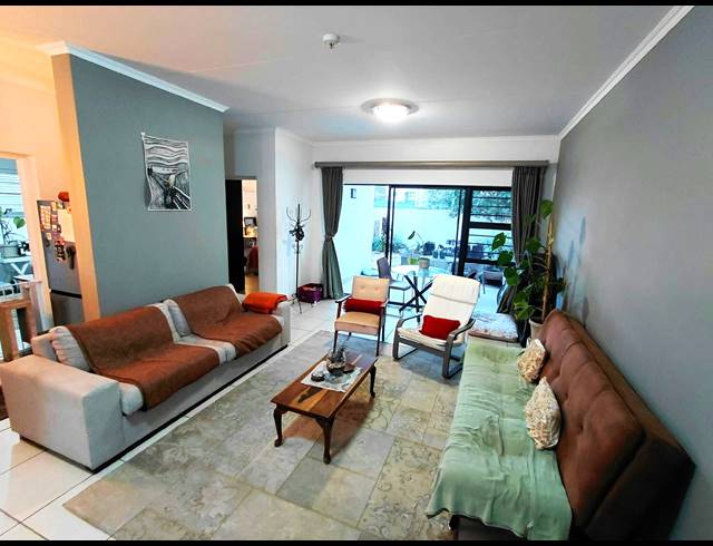 3 BEDROOM APARTMENT FOR SALE IN SANDOWN